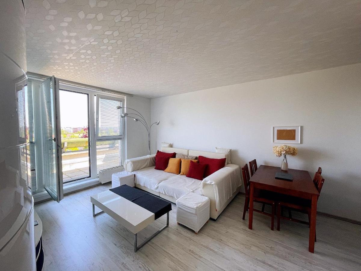 Schone Wohnung Mit Dachterrasse Vienna Luaran gambar
