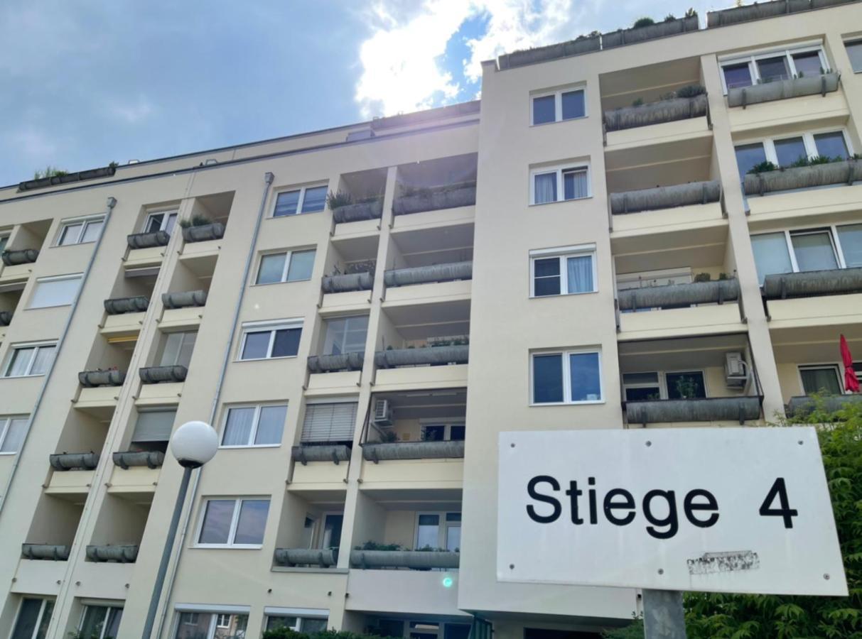 Schone Wohnung Mit Dachterrasse Vienna Luaran gambar